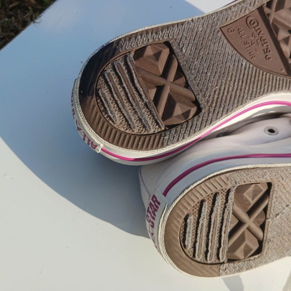 Converse Size 6 White Pink Kid's Sneaker Shoes - Picture 9 of 10